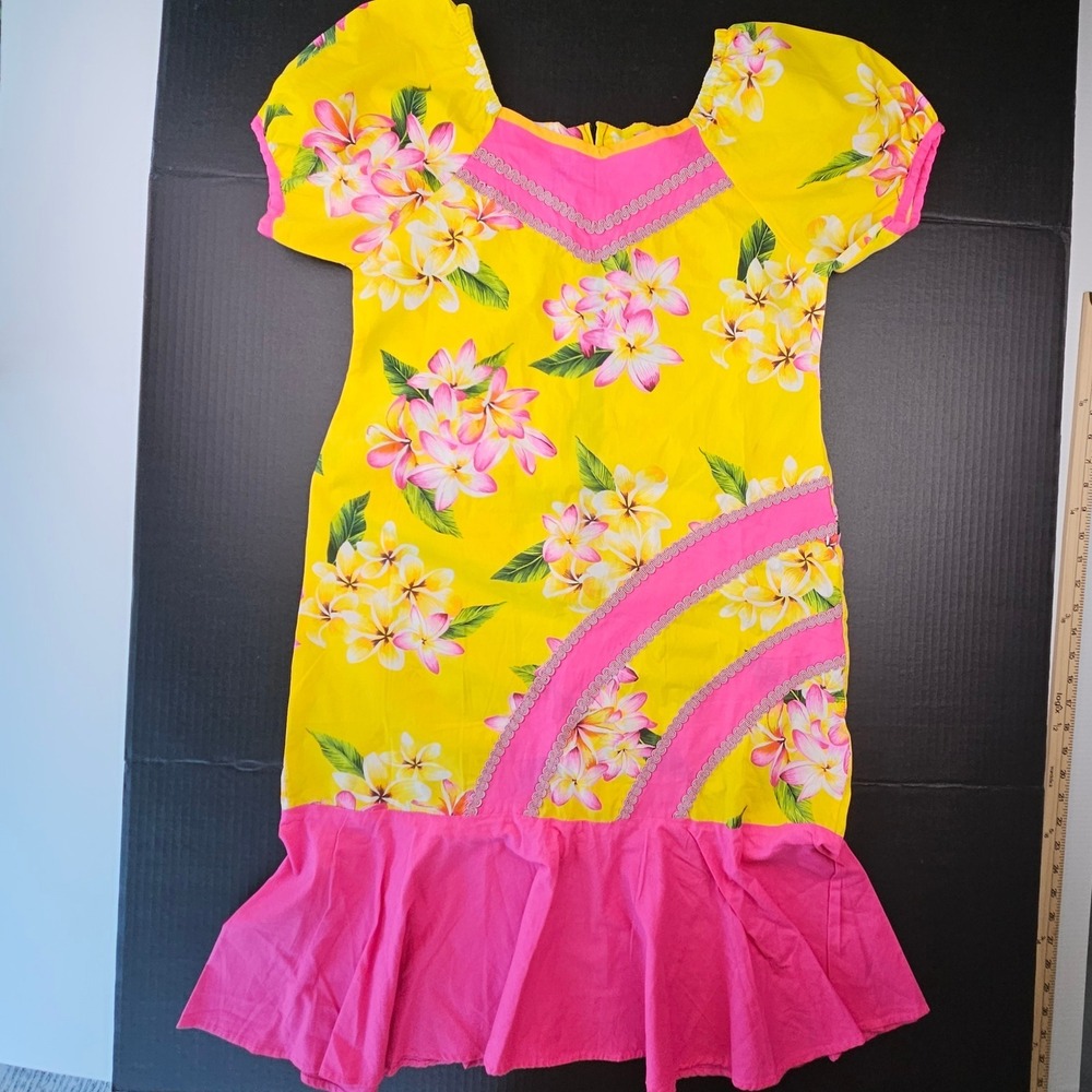 Homemade Hawaiian Mu'umu'u Holomu Dress Yellow Pink Hibiscus Flare Resortwear